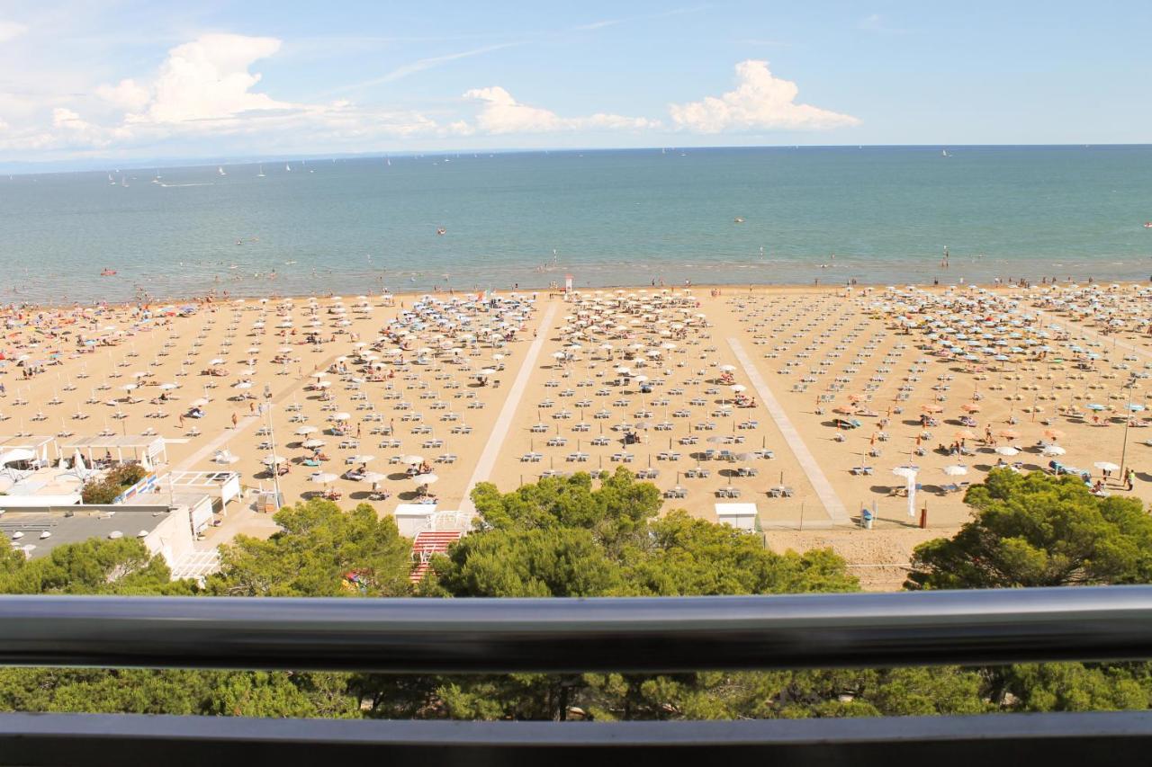 International Seaview Apartments Lignano Sabbiadoro Eksteriør bilde