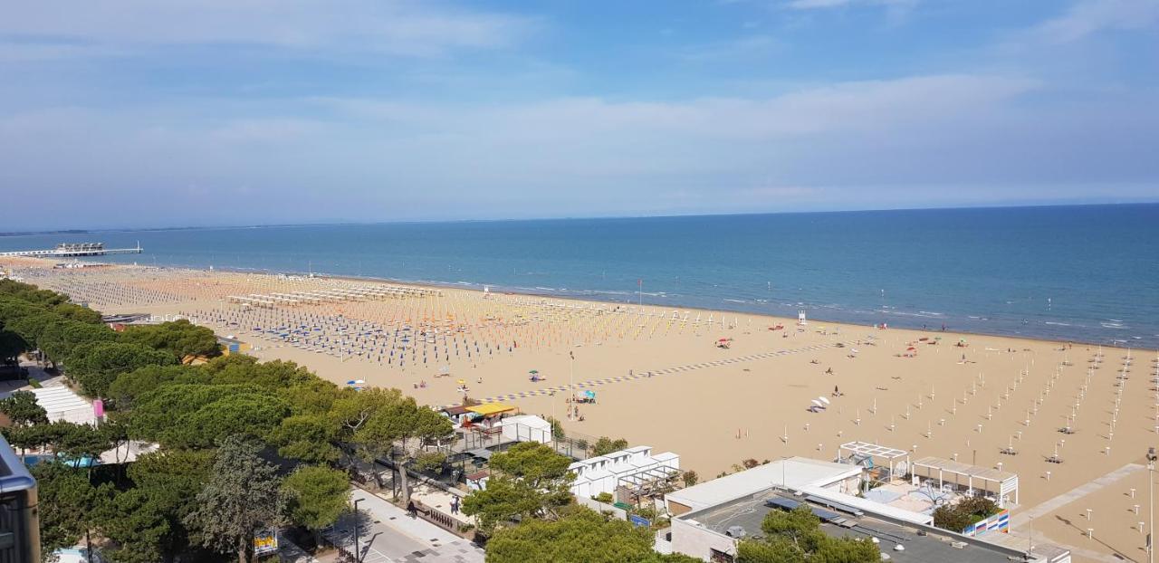 International Seaview Apartments Lignano Sabbiadoro Eksteriør bilde