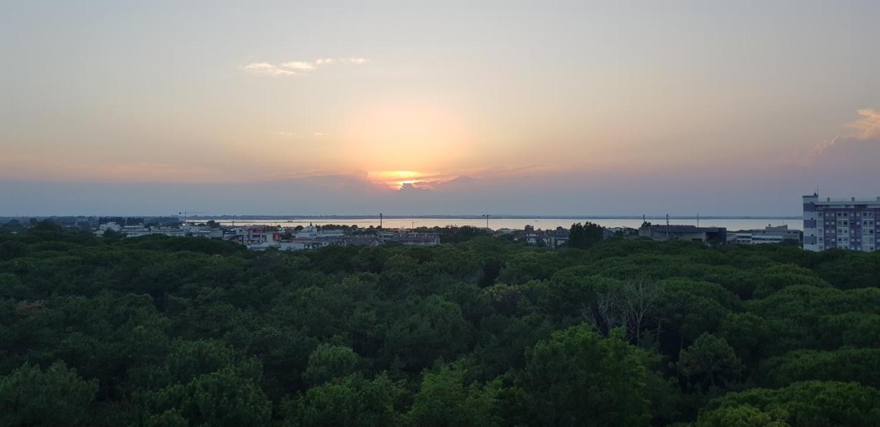 International Seaview Apartments Lignano Sabbiadoro Eksteriør bilde